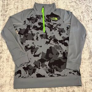 The North Face Boys Large 14/16 Gray Camo 1/4 Zip Lightweight Pullover VGUC